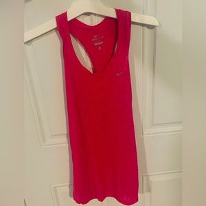 Nike Women’s Lightweight Moisture Wicking Dri-Fit Performance Razorback …